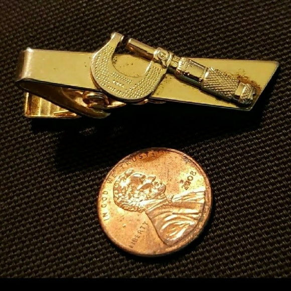 Vintage Unsigned Gold Tone Caliper Tool Tie Clip - Picture 3 of 6